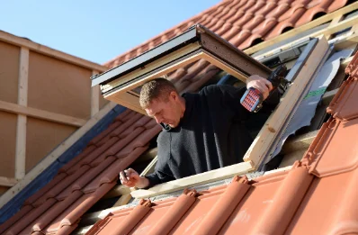 Pose de fenêtres de toit Velux à Auxange
